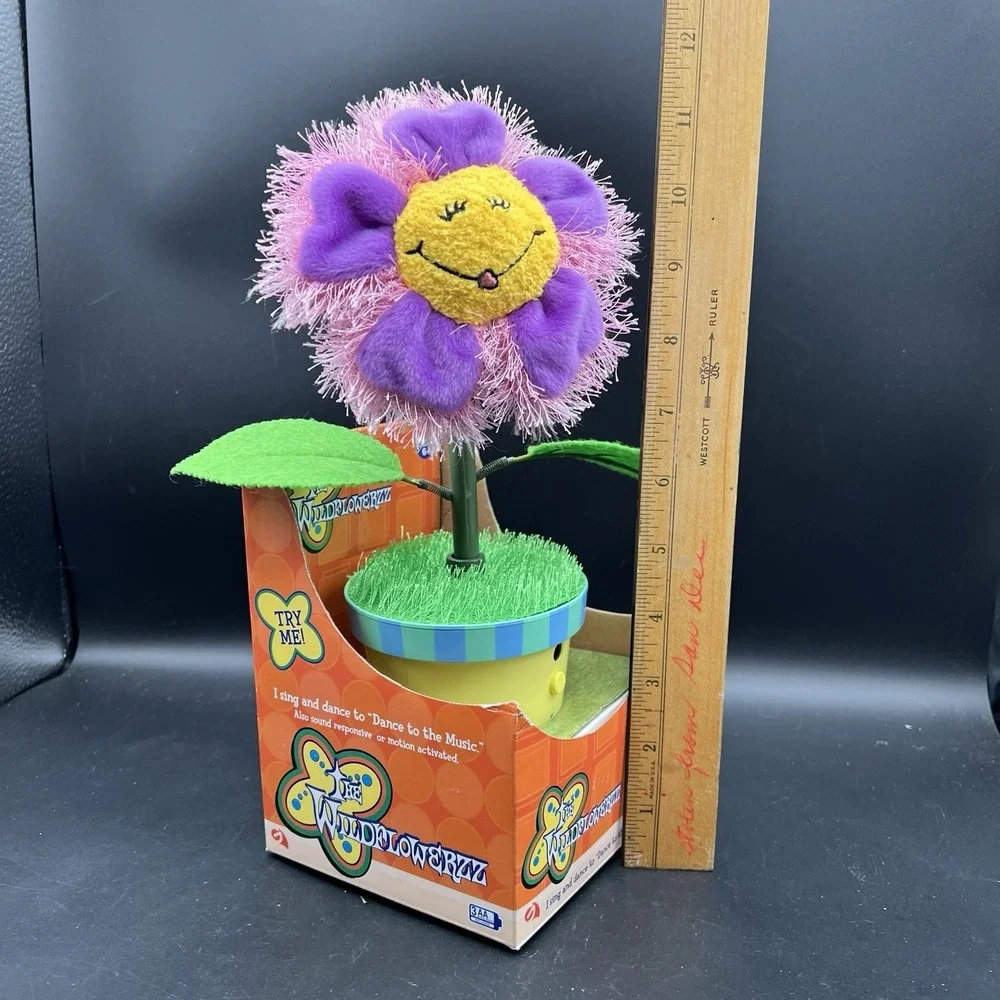 Gemmy Animated WILDFLOWERZZ Dance To The Music Purple Pink Dancing Flower Pot